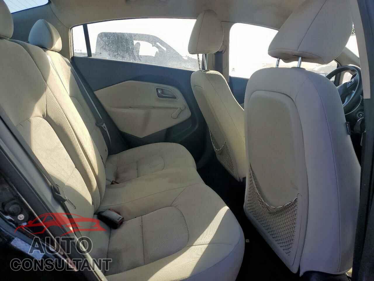 KIA RIO 2013 - KNADM4A33D6182847