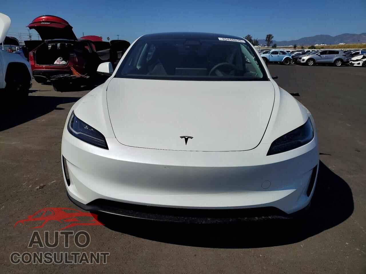 TESLA MODEL 3 2024 - 5YJ3E1ETXRF790011