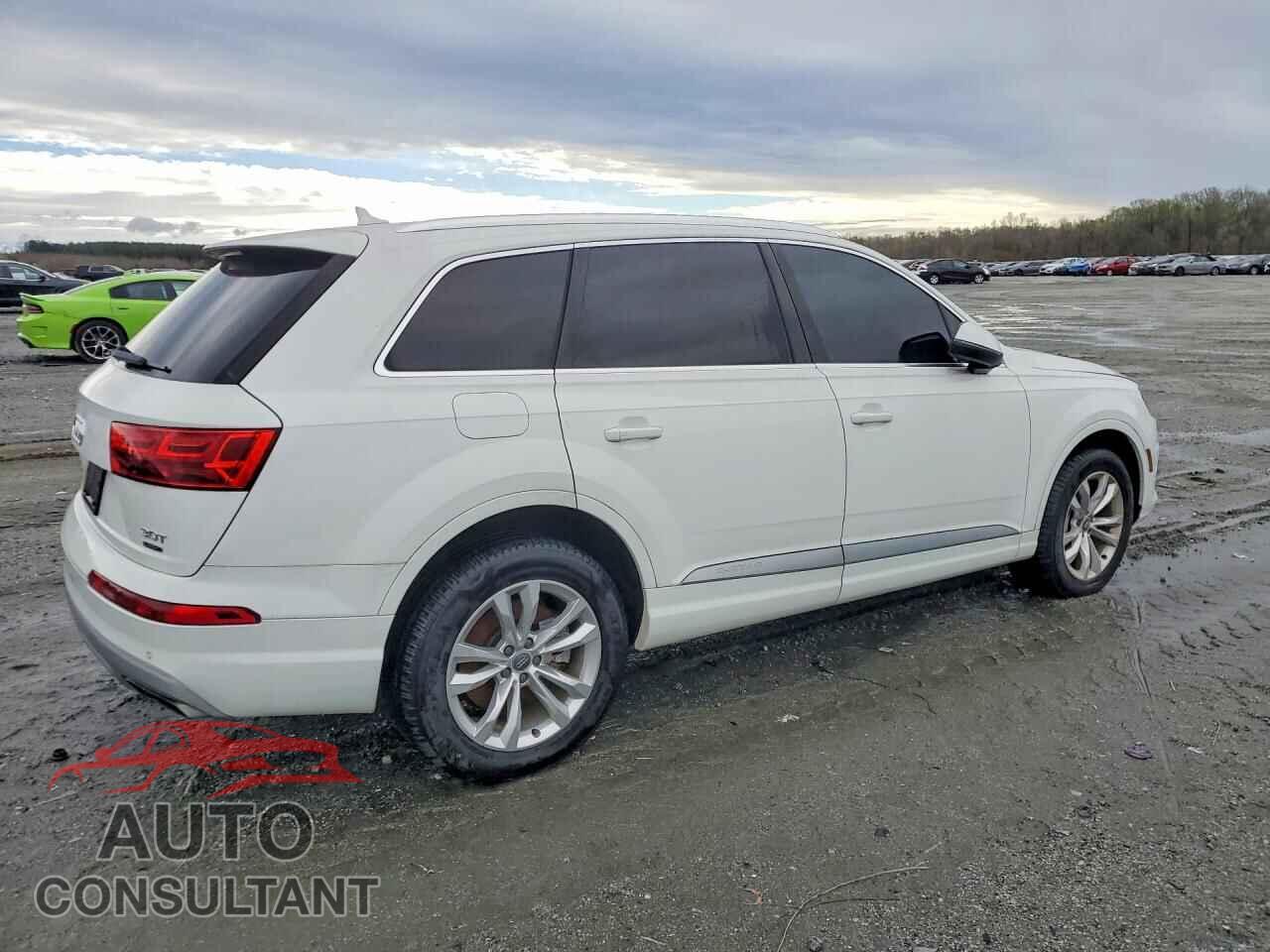 AUDI Q7 2018 - WA1LAAF7XJD034262