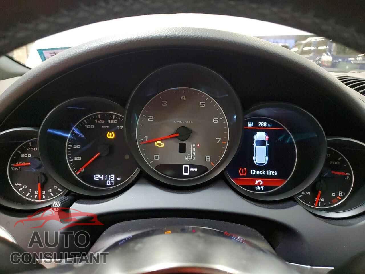 PORSCHE CAYENNE 2017 - WP1AB2A25HLA52775