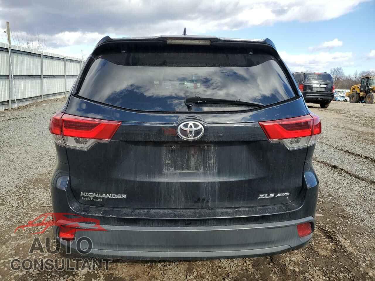 TOYOTA HIGHLANDER 2018 - 5TDJZRFHXJS546766