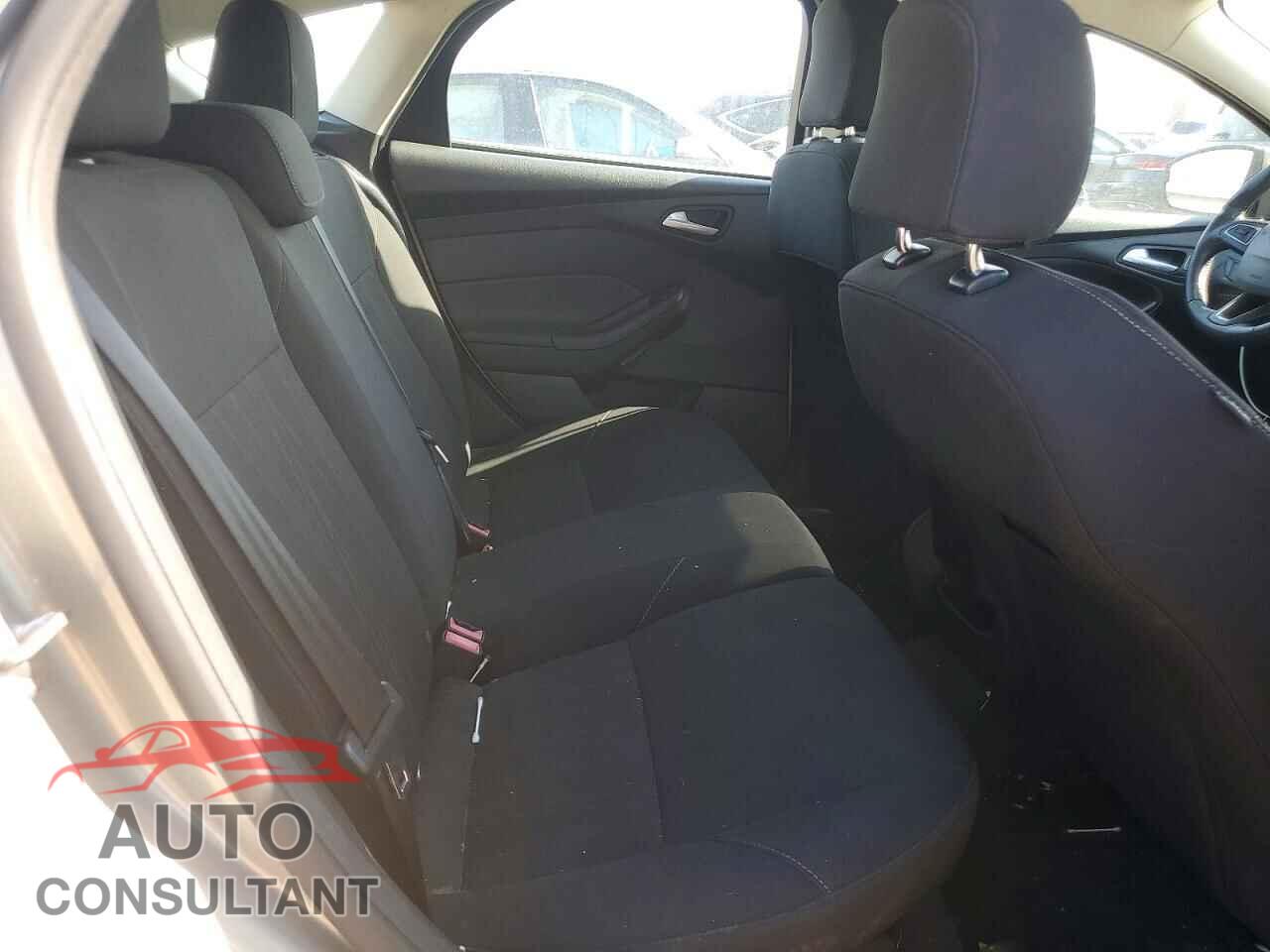 FORD FOCUS 2016 - 1FADP3KE7GL296978