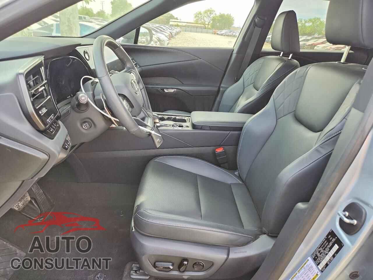 LEXUS UNKNOWN 2025 - 2T2BBMCA7SC084529