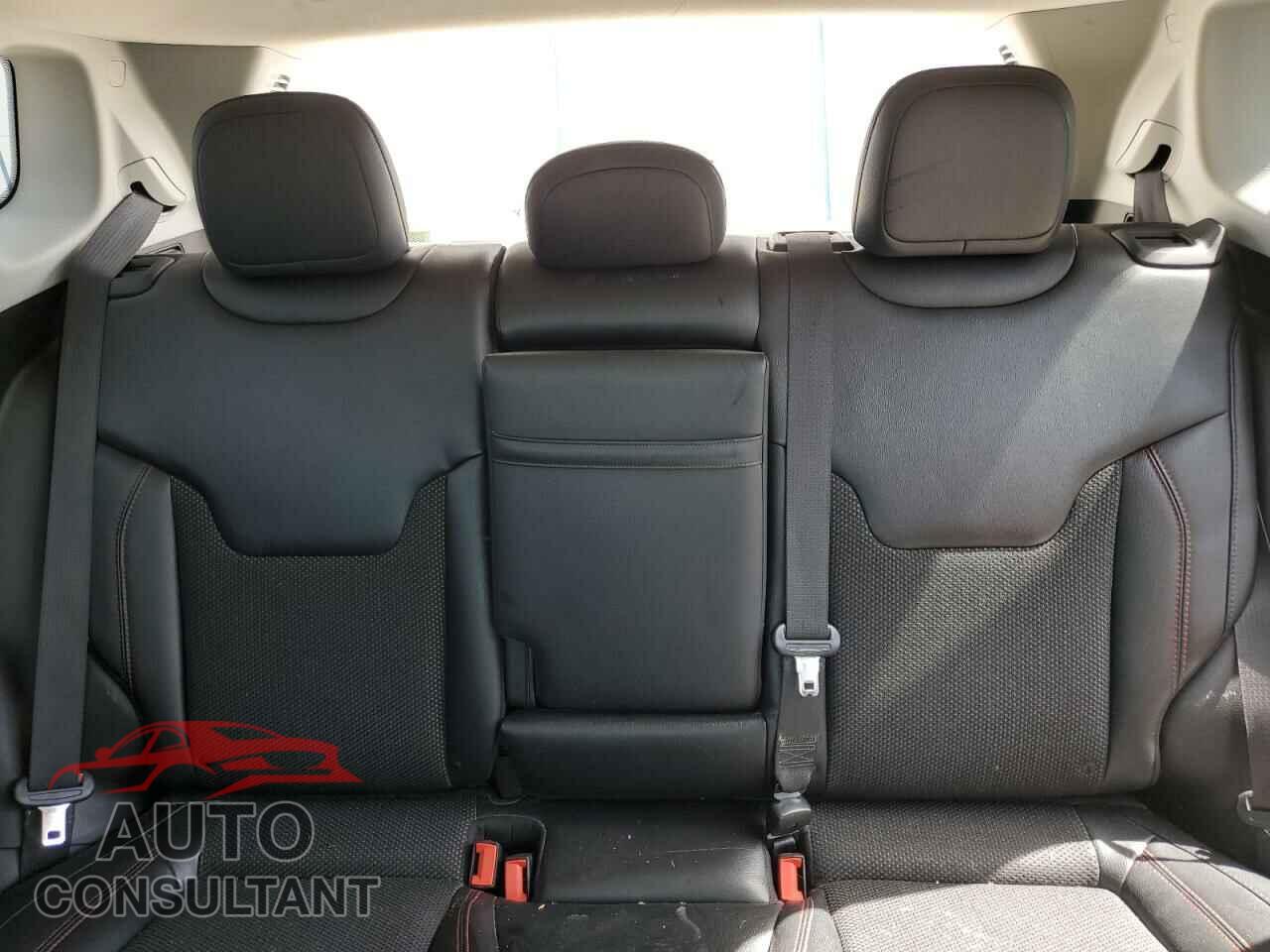 JEEP COMPASS 2019 - 3C4NJDDB0KT756472