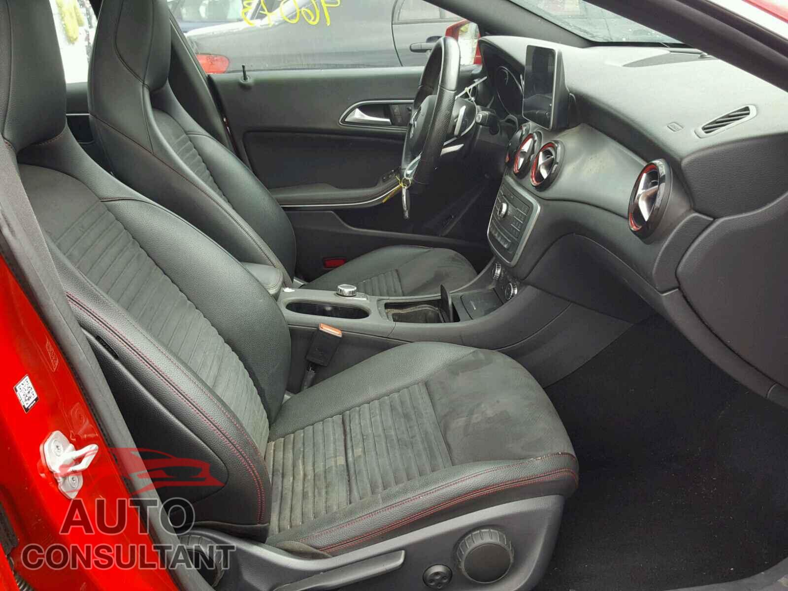 MERCEDES-BENZ C CLASS 2015 - WDDSJ4EB8FN163780