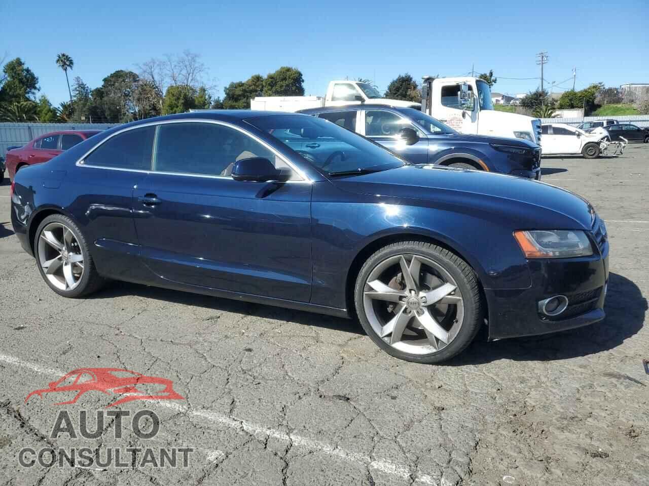 AUDI A5 2011 - WAUVFAFR2BA013925