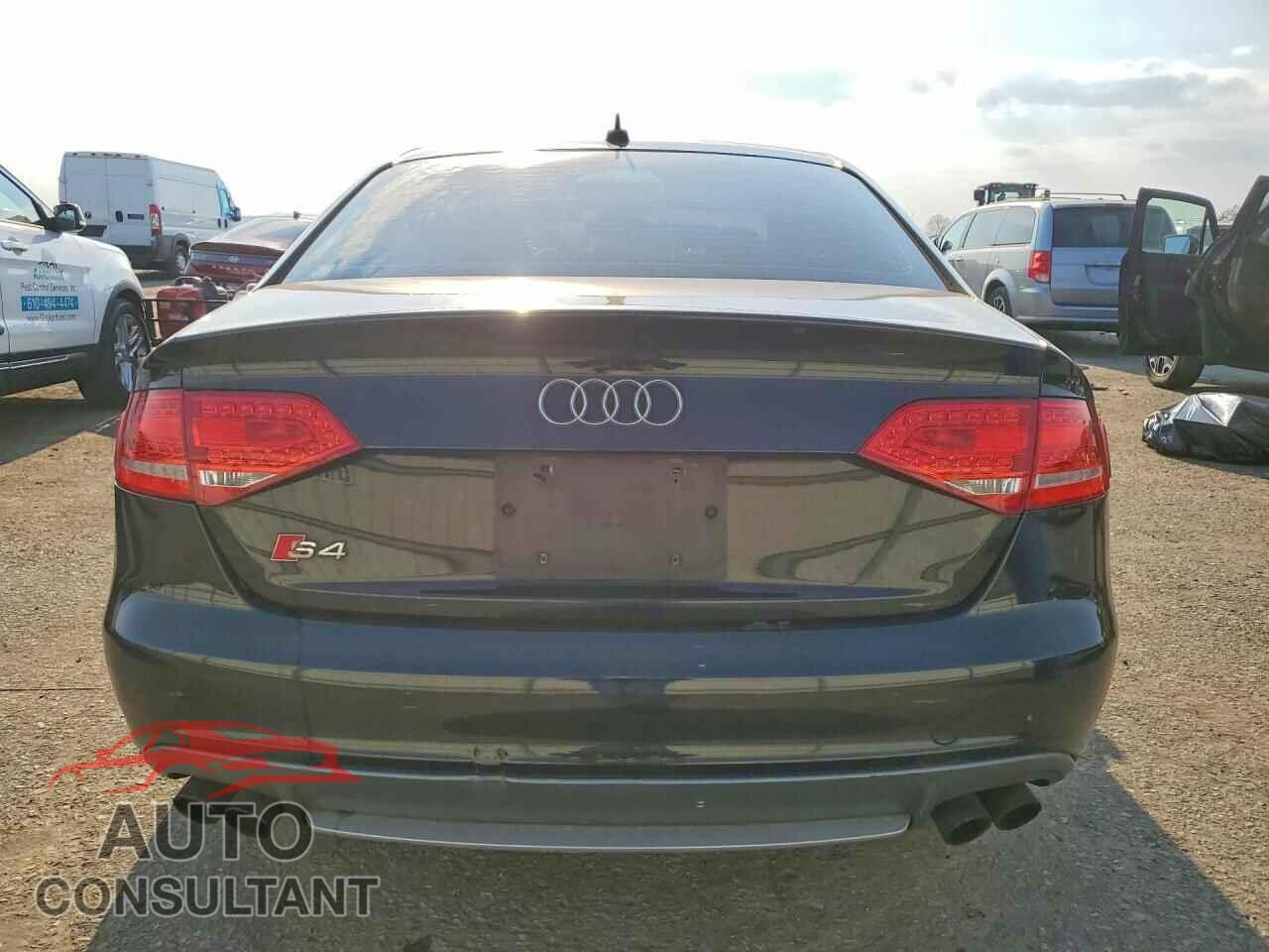 AUDI S4/RS4 2010 - WAUKGBFL0AA070687