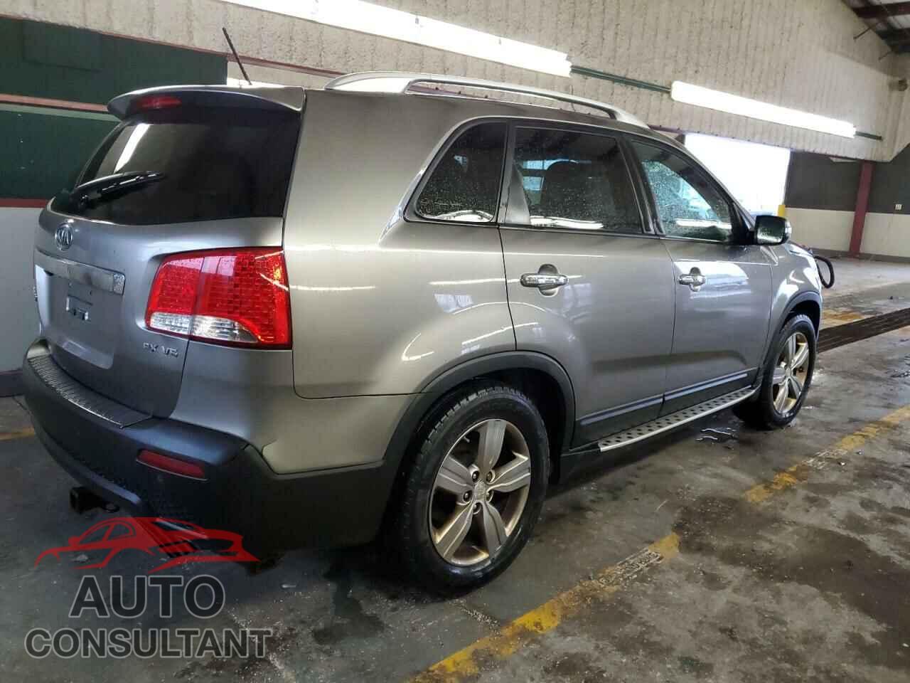 KIA SORENTO 2013 - 5XYKU4A27DG341299