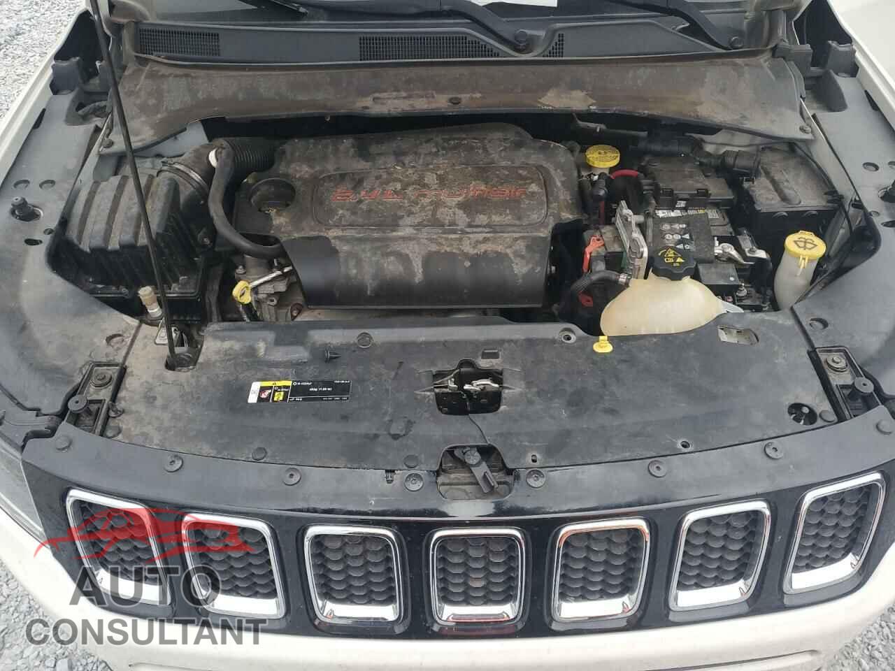 JEEP COMPASS 2018 - 3C4NJDCB8JT175396