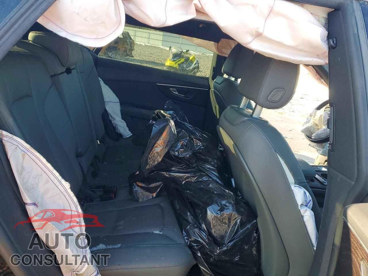 AUDI Q8 2023 - WA1EVBF1XPD007571