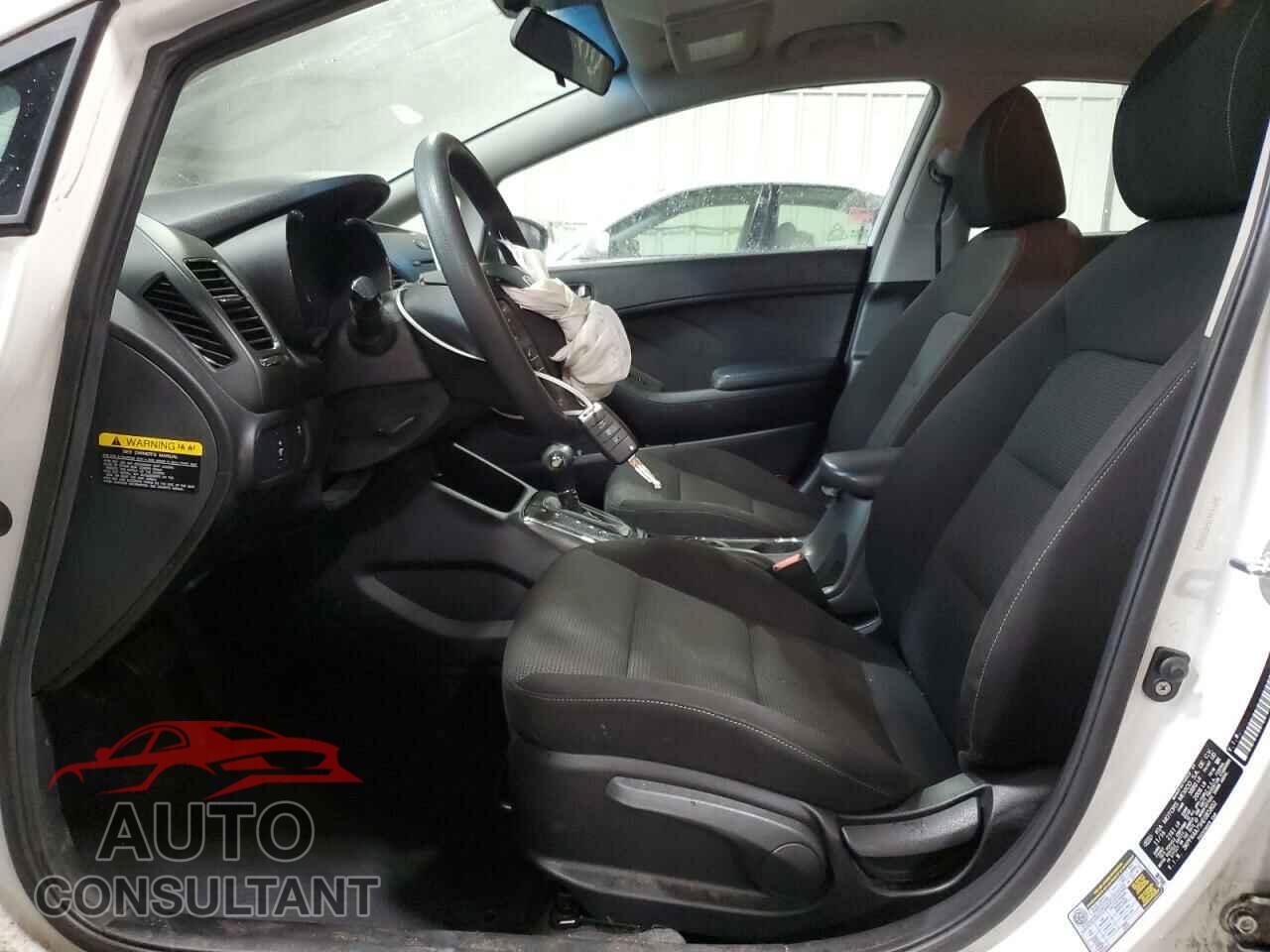 KIA FORTE 2017 - 3KPFK4A75HE085802