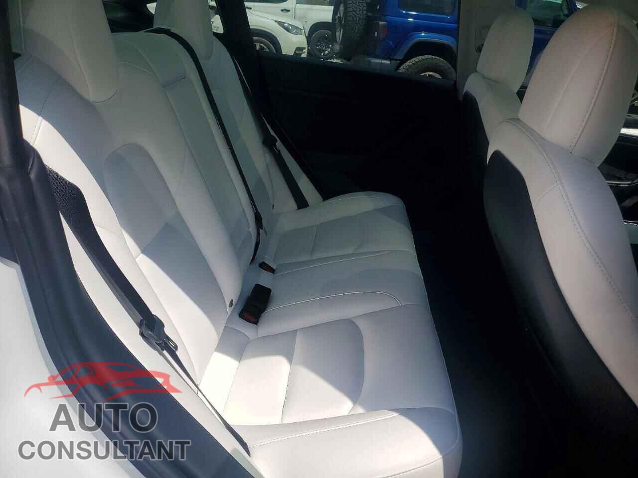 TESLA MODEL 3 2023 - 5YJ3E1EC5PF477252