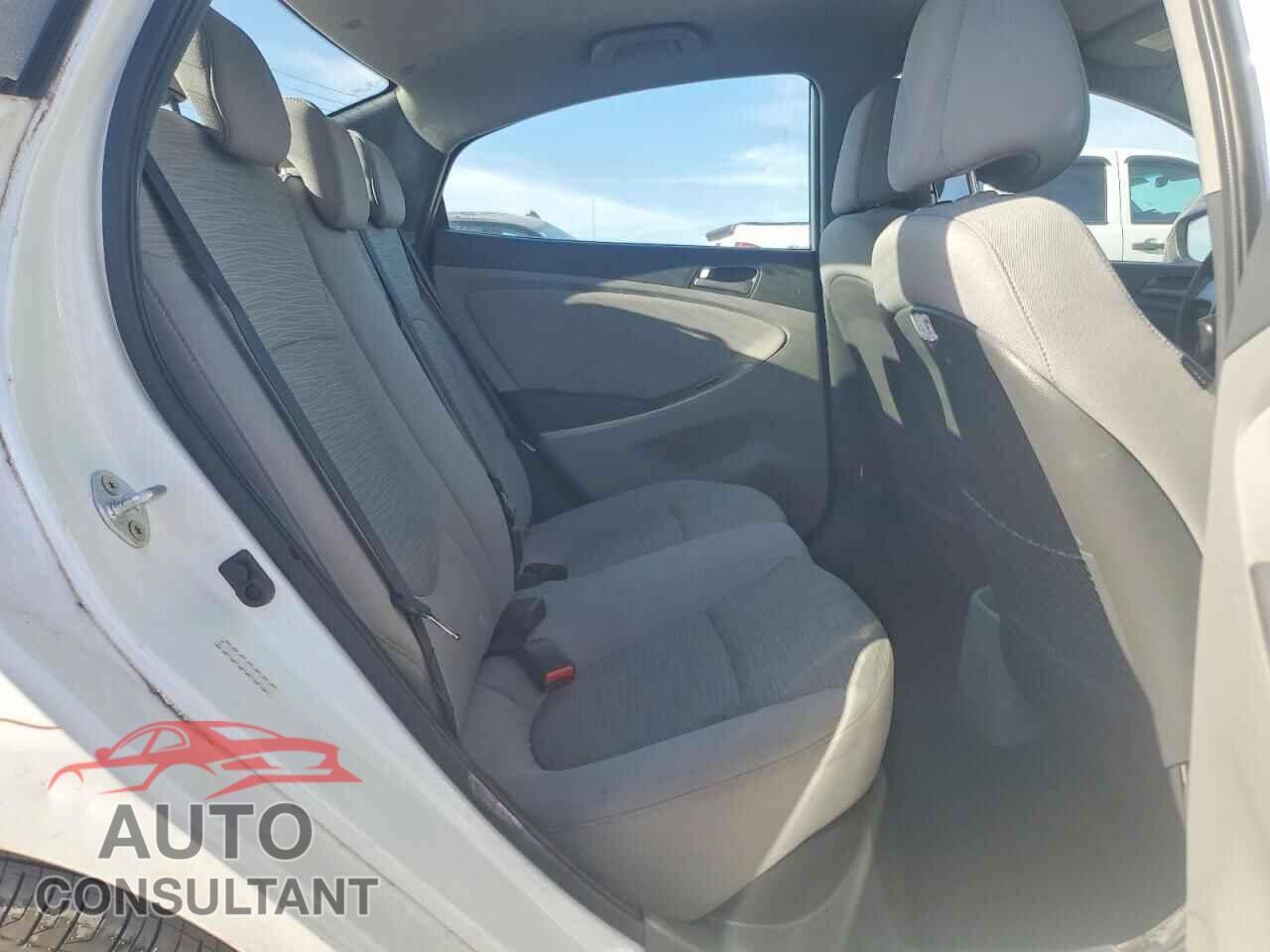 HYUNDAI ACCENT 2017 - KMHCT4AEXHU287403