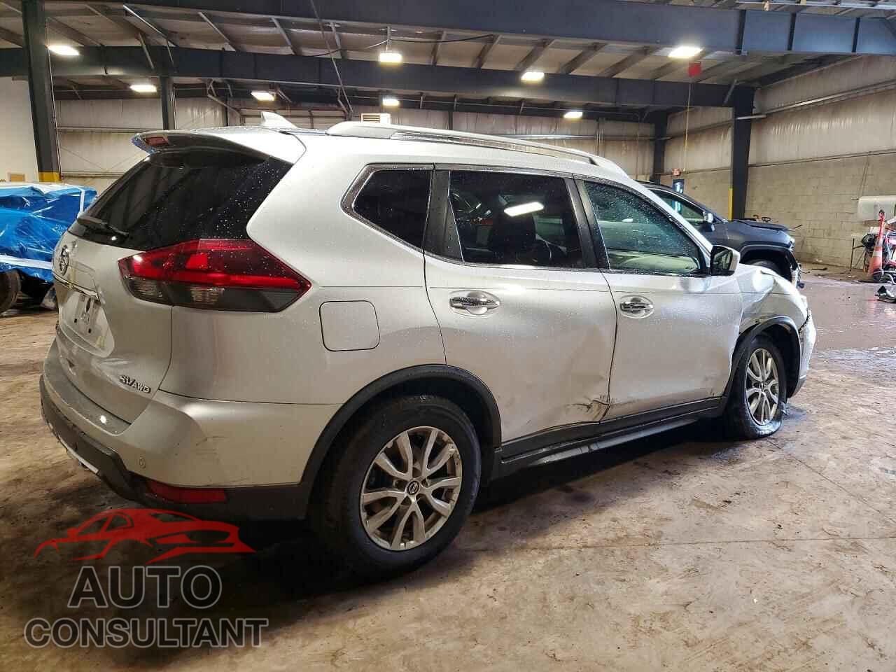 NISSAN ROGUE 2019 - KNMAT2MV1KP550072