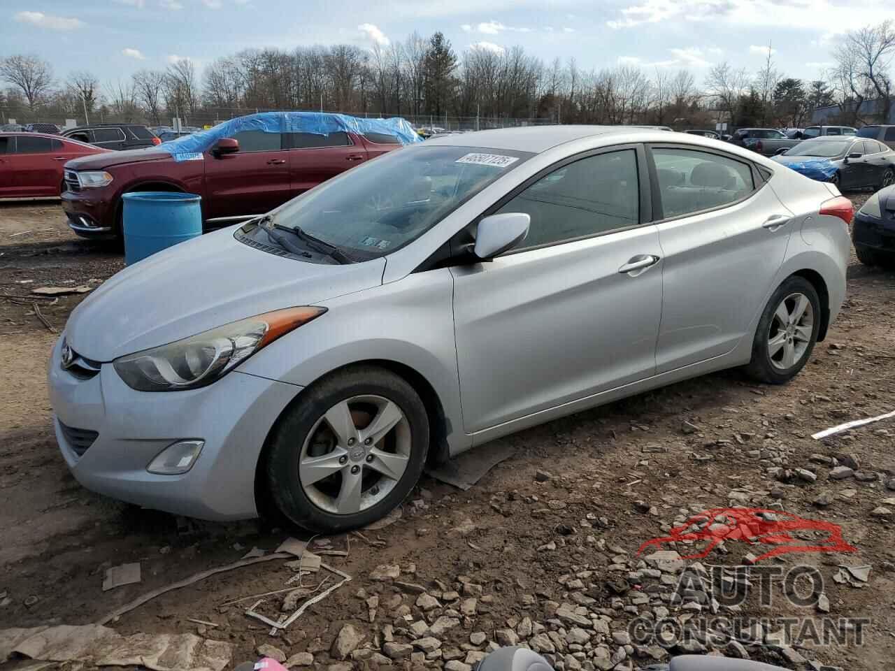 HYUNDAI ELANTRA 2013 - 5NPDH4AE3DH230670
