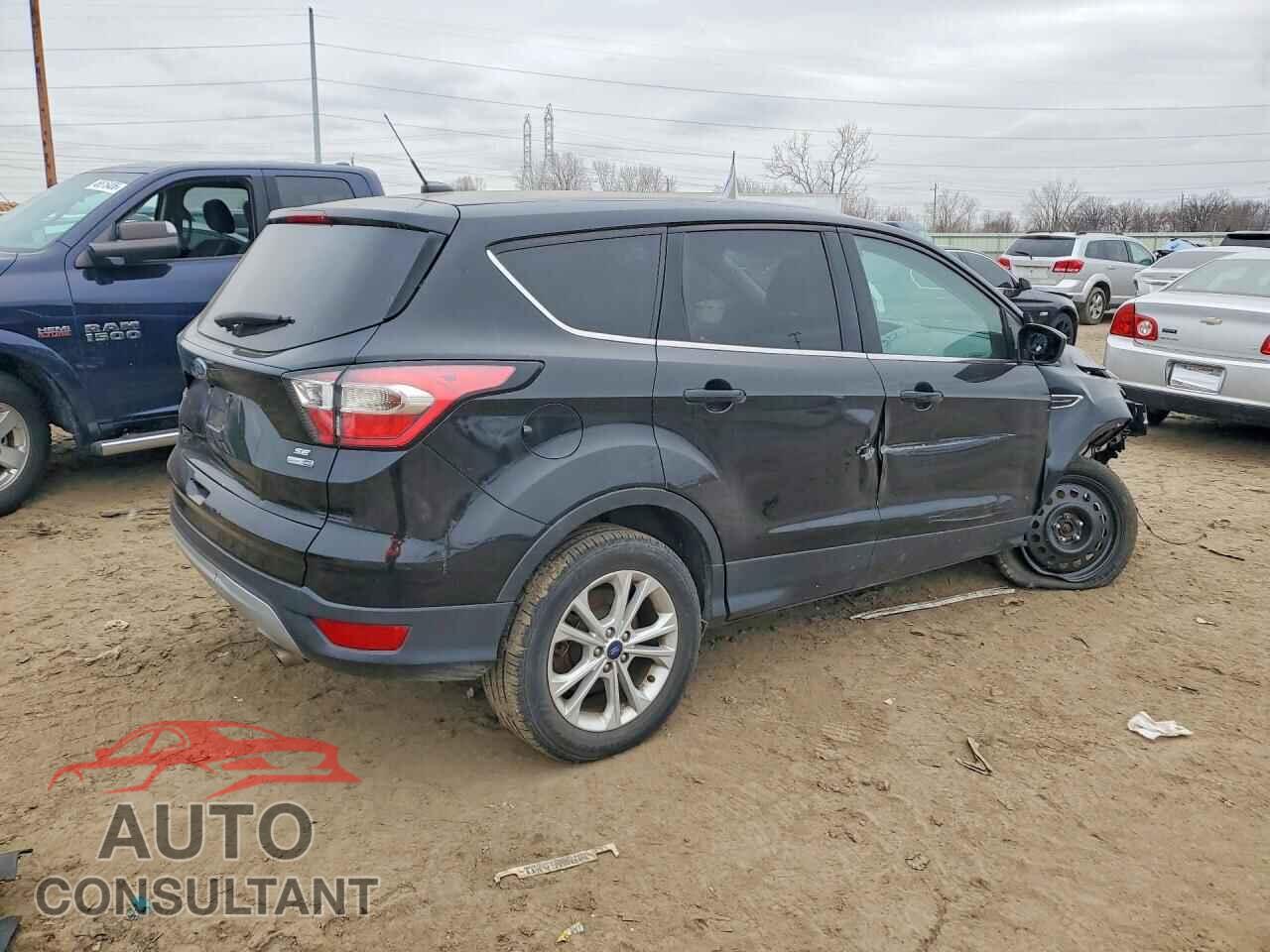 FORD ESCAPE 2017 - 1FMCU9G9XHUC04363
