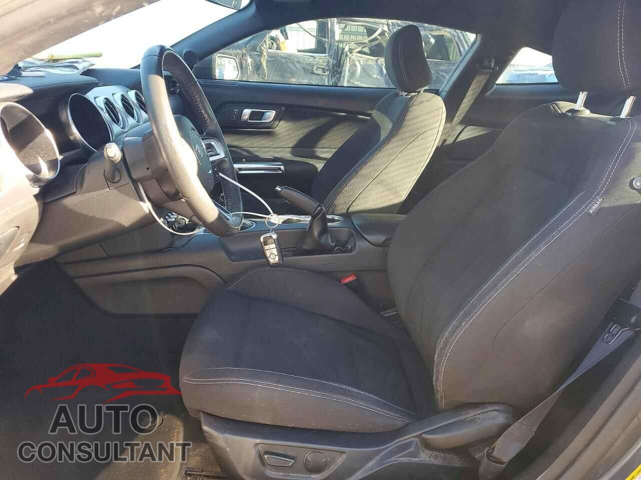 FORD MUSTANG 2021 - 1FA6P8CF2M5137654