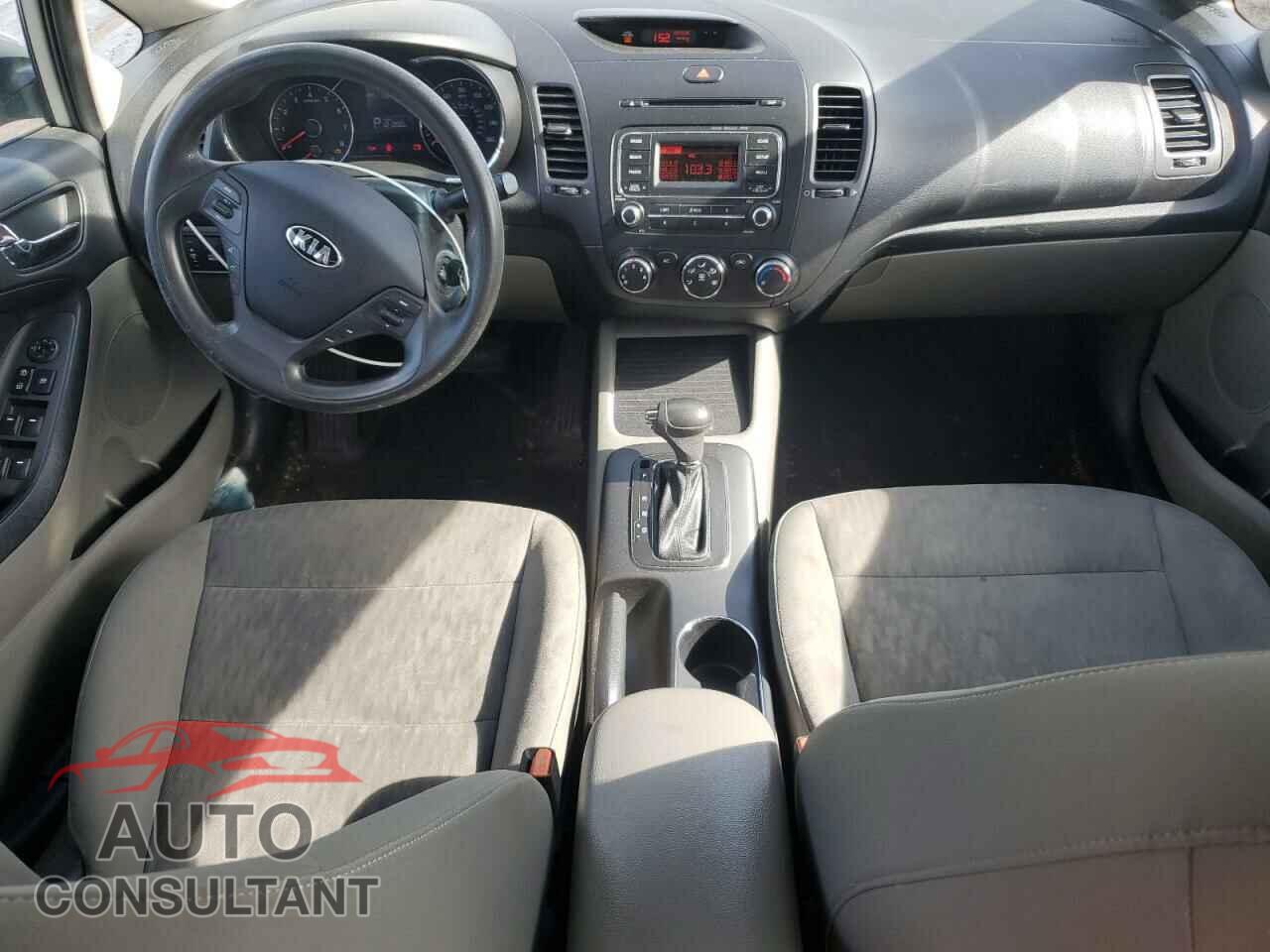 KIA FORTE 2015 - KNAFK4A64F5324186