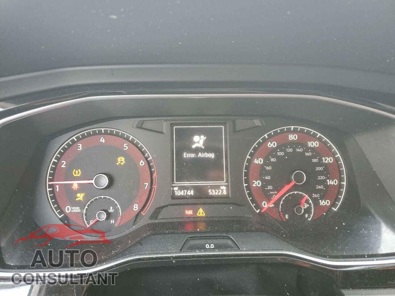 VOLKSWAGEN JETTA 2019 - 3VWC57BU3KM018495