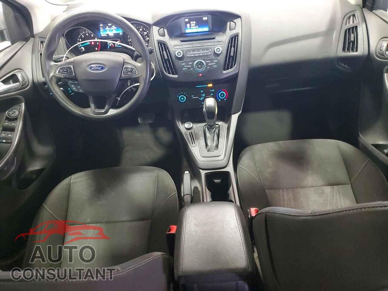 FORD FOCUS 2015 - 1FADP3K20FL223519