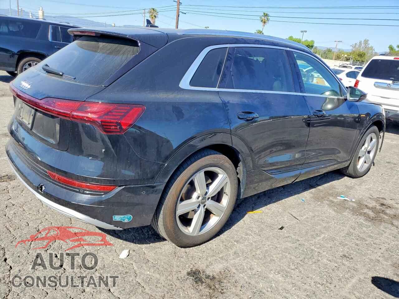 AUDI E-TRON 2019 - WA1LAAGE9KB008892