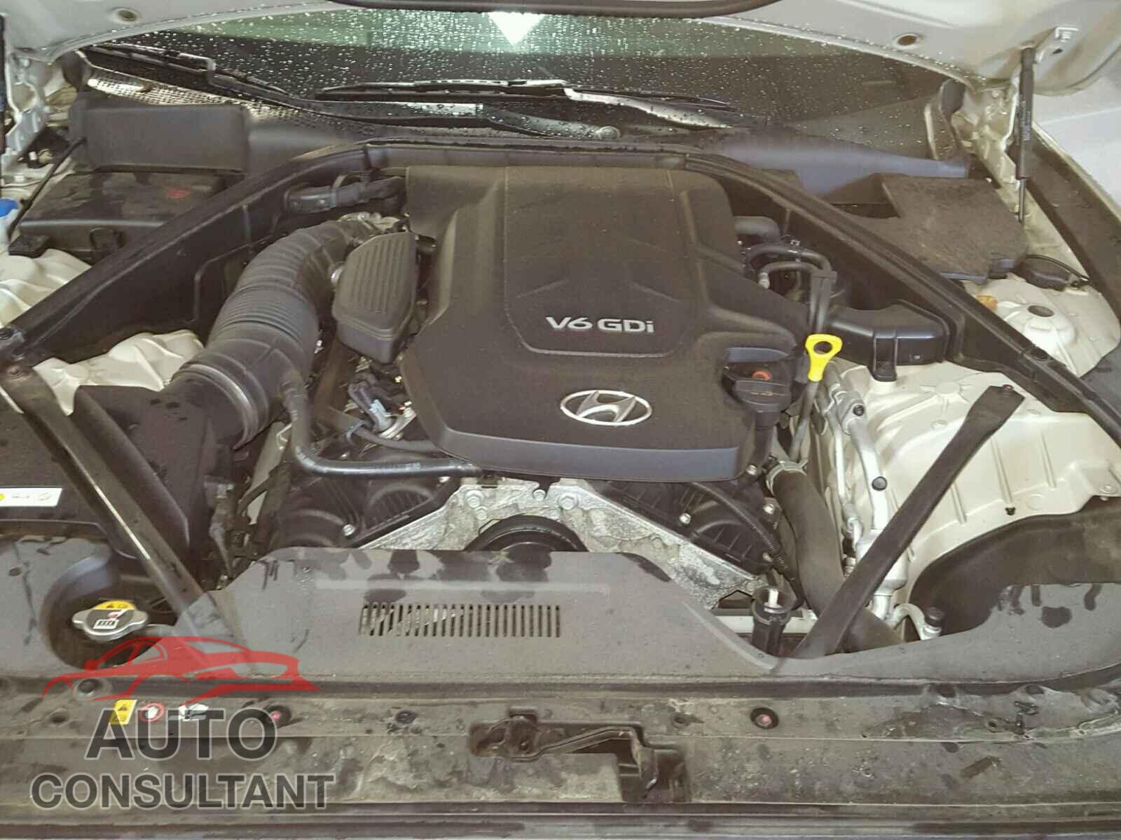 HYUNDAI GENESIS 2015 - KMHGN4JE8FU036808