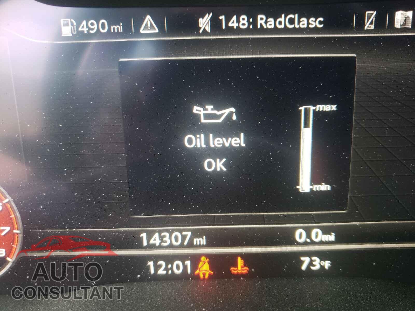 AUDI A4 2018 - WAUB4AF49JA001962