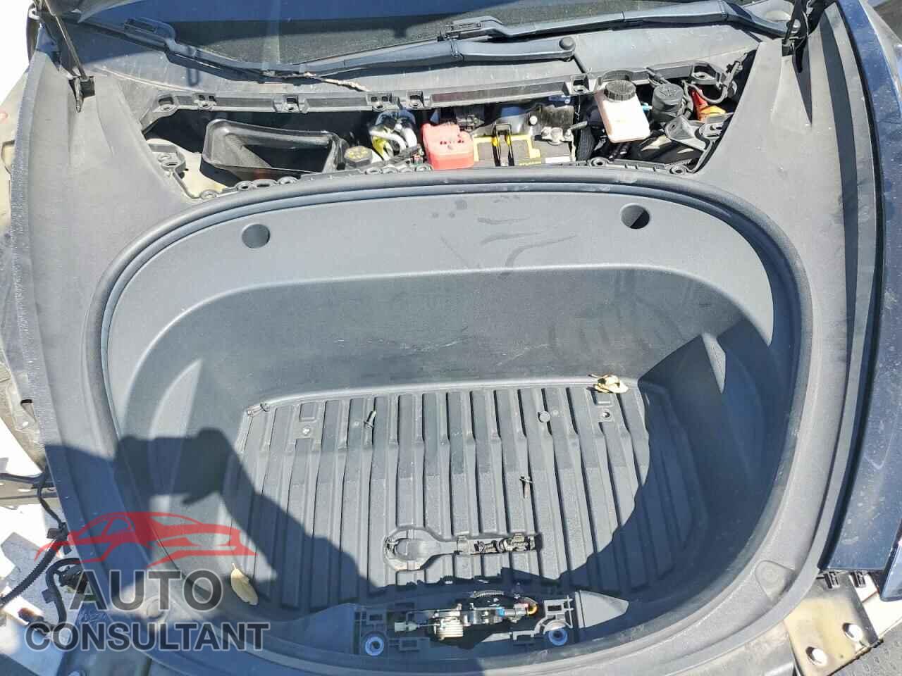 TESLA MODEL 3 2021 - 5YJ3E1EB8MF924059
