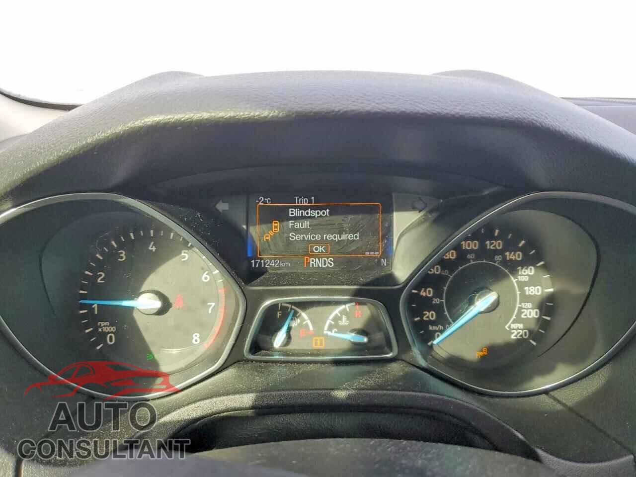 FORD FOCUS 2017 - 1FADP3N20HL292984