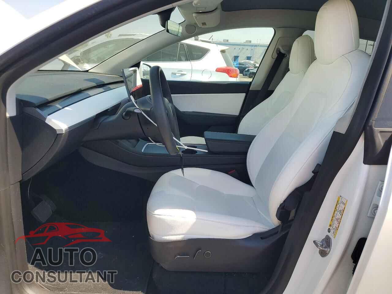 TESLA MODEL Y 2021 - 5YJYGDEE7MF202691