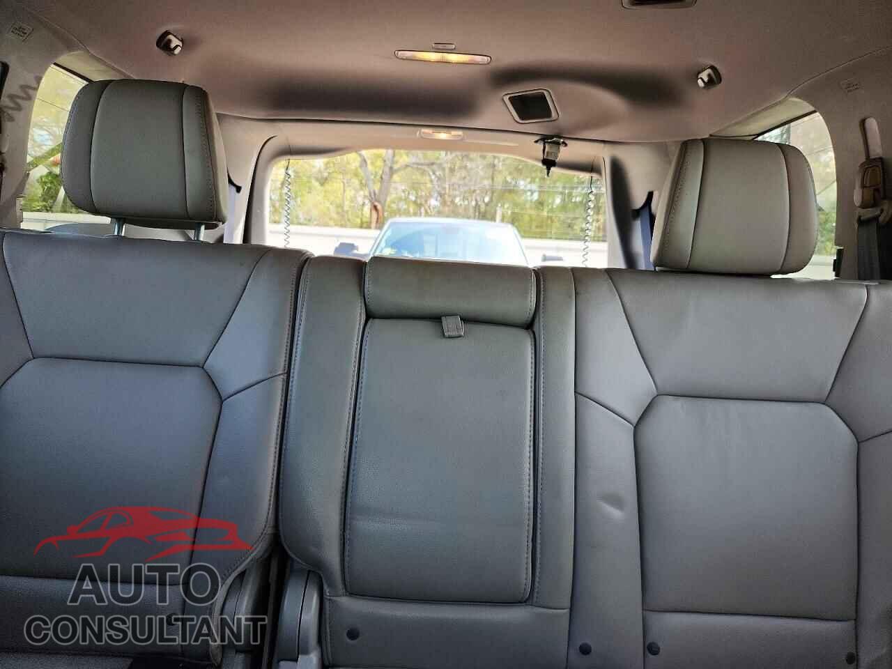 HONDA PILOT 2014 - 5FNYF3H79EB017523