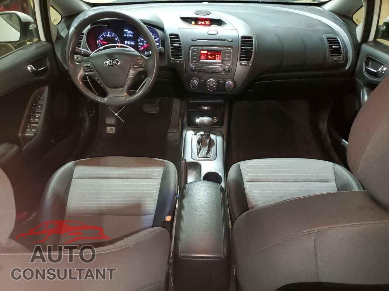 KIA FORTE 2015 - KNAFX4A60F5355825