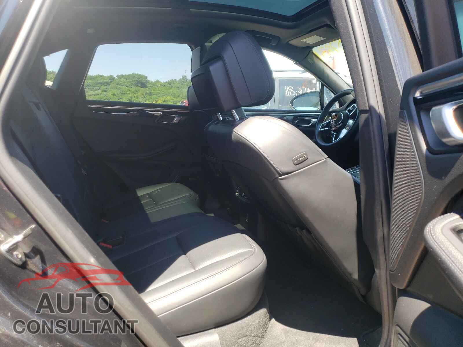 PORSCHE MACAN 2018 - WP1AA2A58JLB10641
