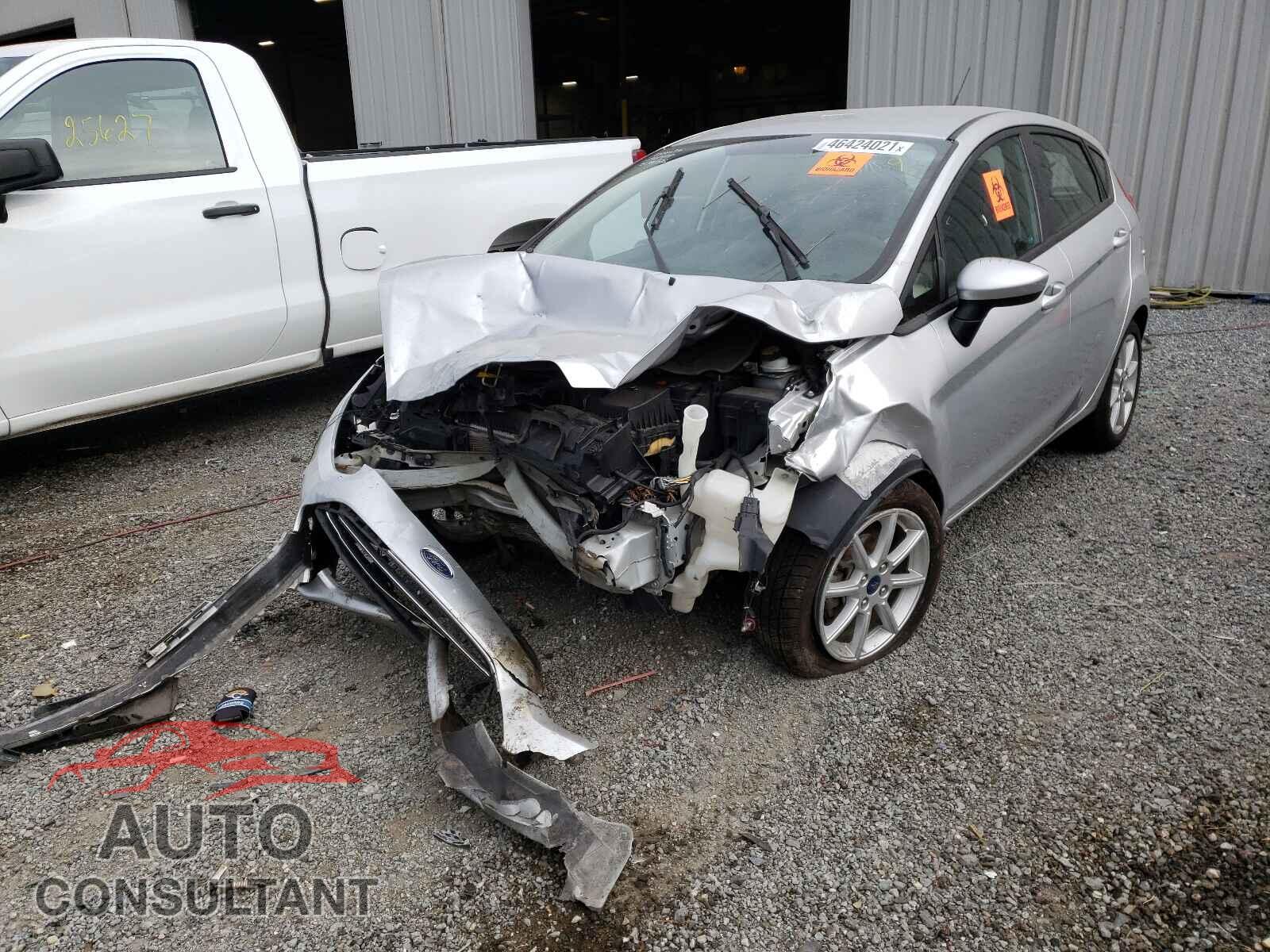 FORD FIESTA 2019 - 3FADP4EJ9KM105387