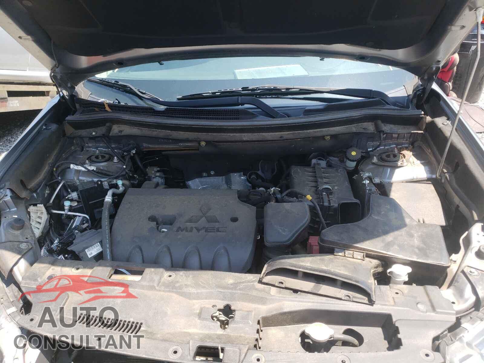 MITSUBISHI OUTLANDER 2016 - JA4AD2A39GZ048111