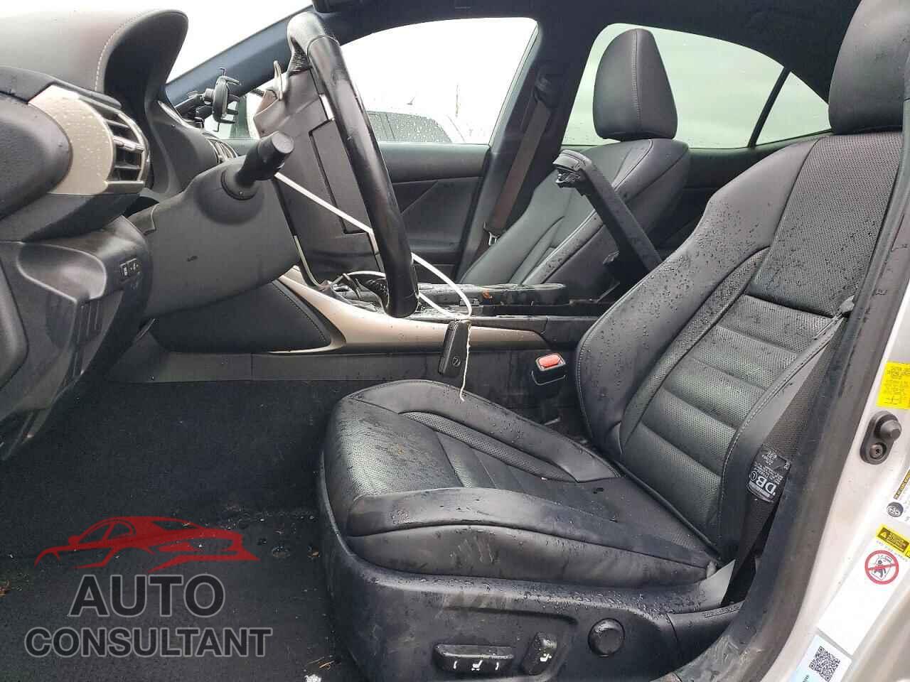 LEXUS IS 2016 - JTHBE1D26G5024133
