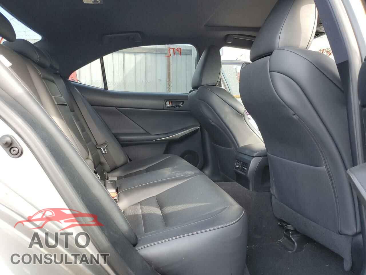 LEXUS IS 2015 - JTHBF1D20F5065479
