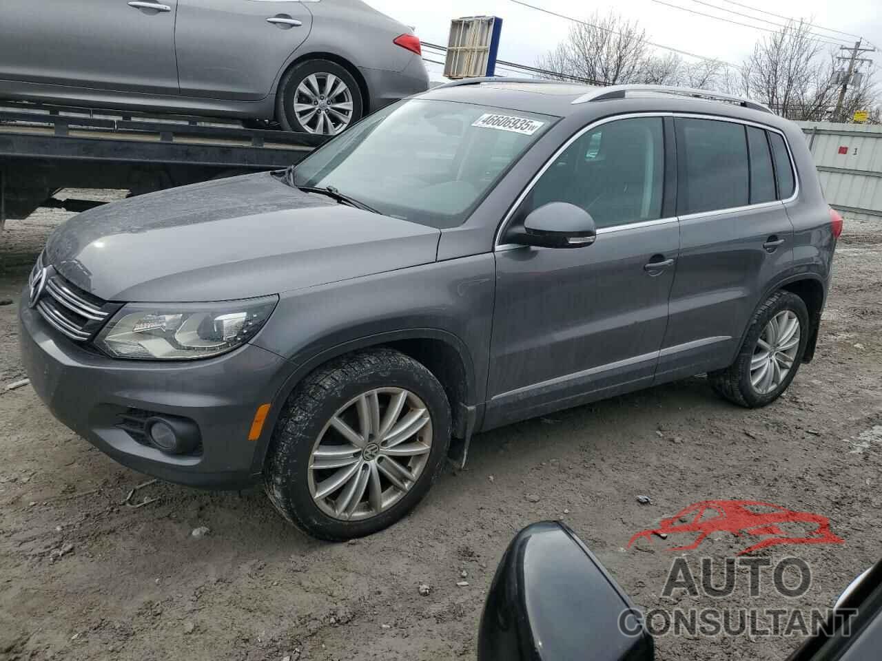 VOLKSWAGEN TIGUAN 2016 - WVGBV7AX4GW608055
