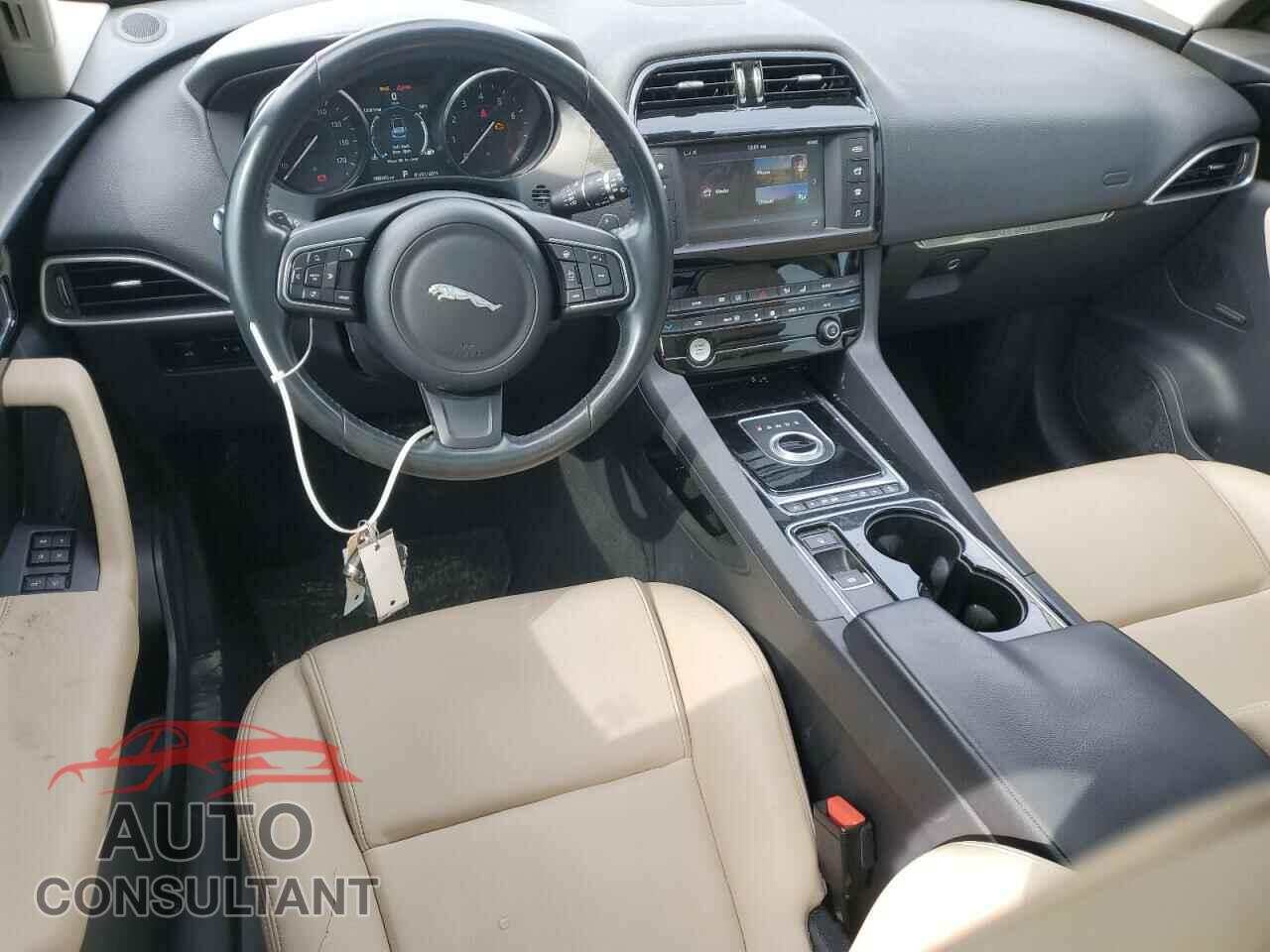 JAGUAR F-PACE 2017 - SADCJ2BV1HA061270