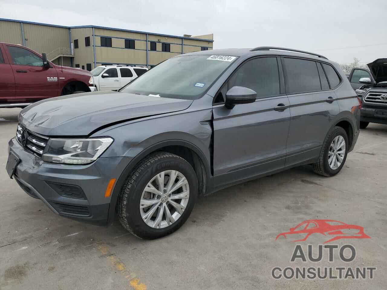 VOLKSWAGEN TIGUAN 2019 - 3VV1B7AX0KM049011