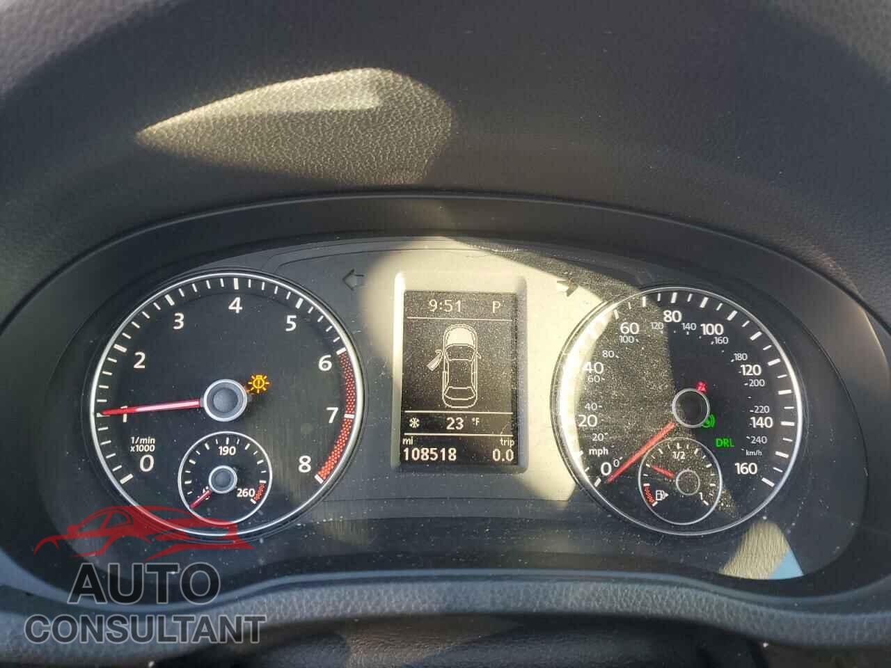 VOLKSWAGEN PASSAT 2015 - 1VWCS7A32FC017881