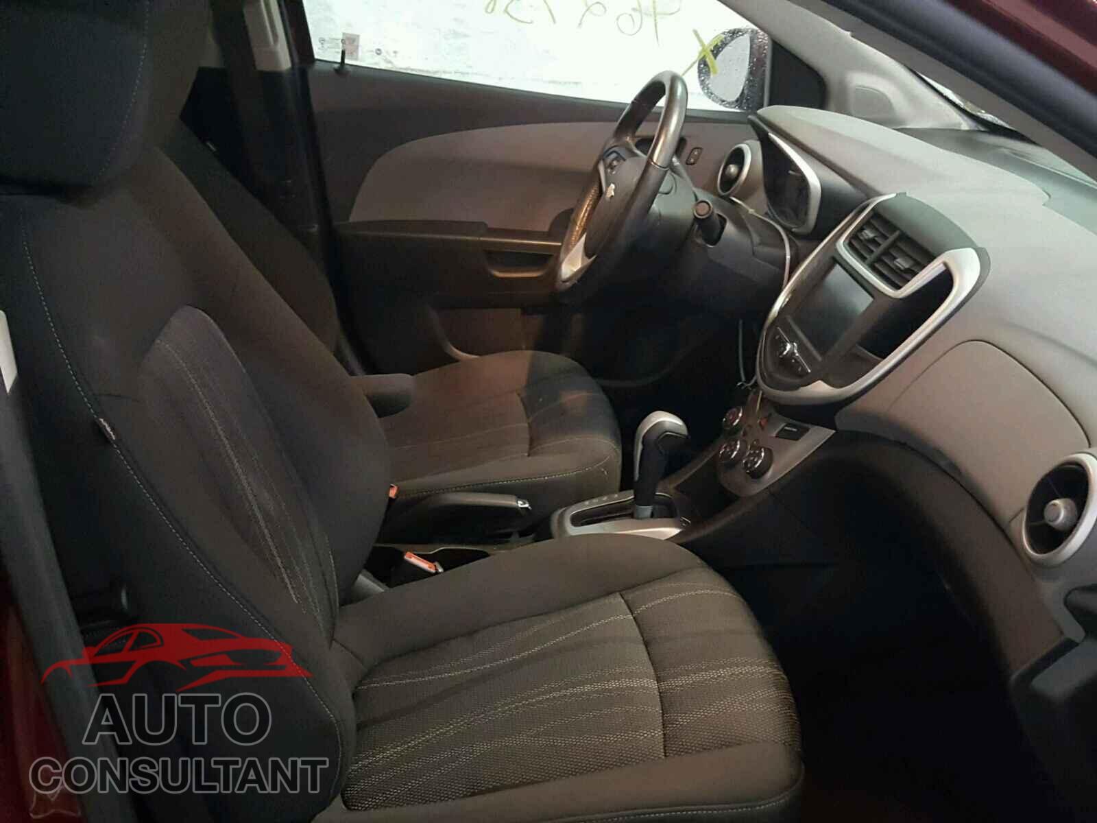 CHEVROLET SONIC 2017 - 1G1JD5SG6H4153978