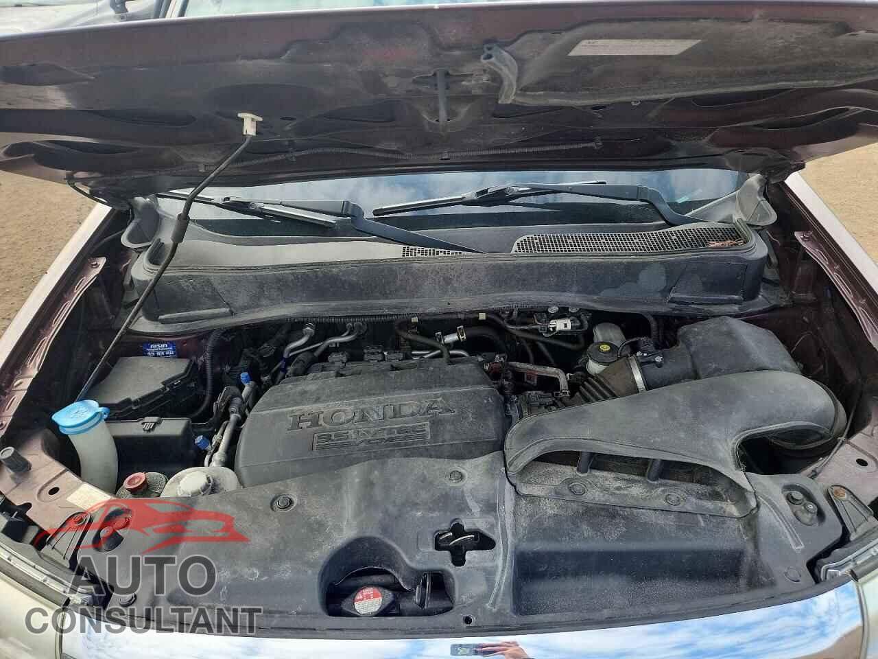 HONDA PILOT 2015 - 5FNYF4H59FB012702