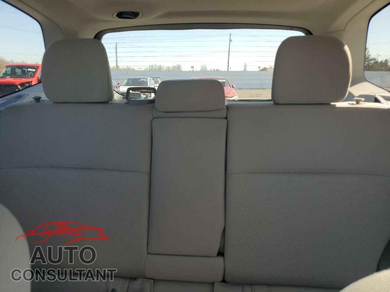 SUBARU FORESTER 2018 - JF2SJAEC7JH510459