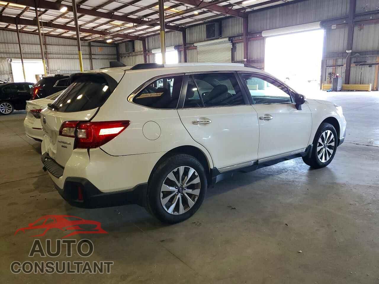 SUBARU OUTBACK 2019 - 4S4BSETC0K3208186
