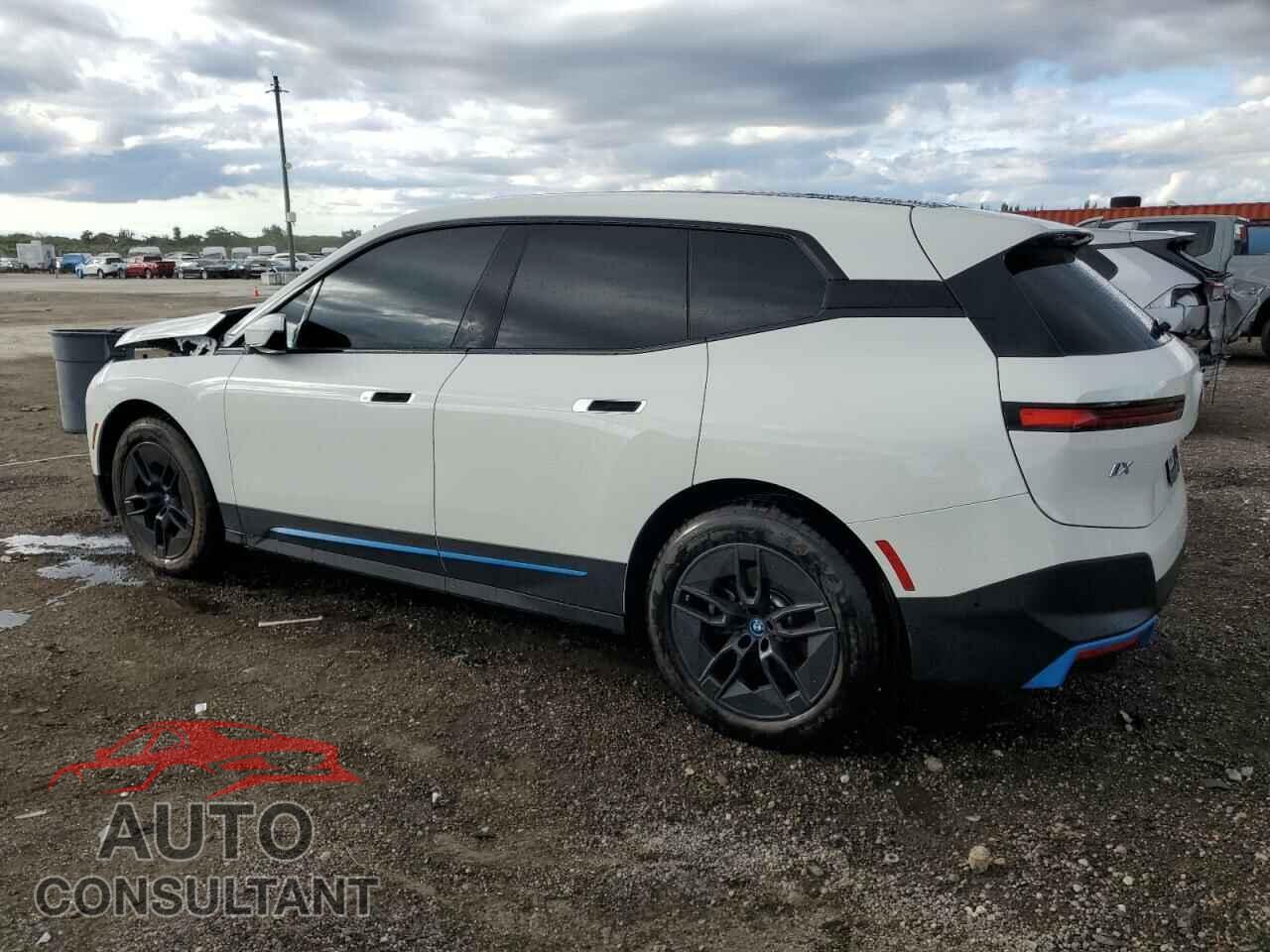 BMW IX XDRIVE5 2024 - WB523CF02RCS04556