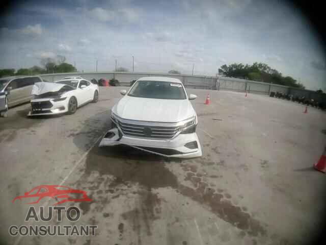 VOLKSWAGEN PASSAT 2021 - 1VWAA7A39MC015892