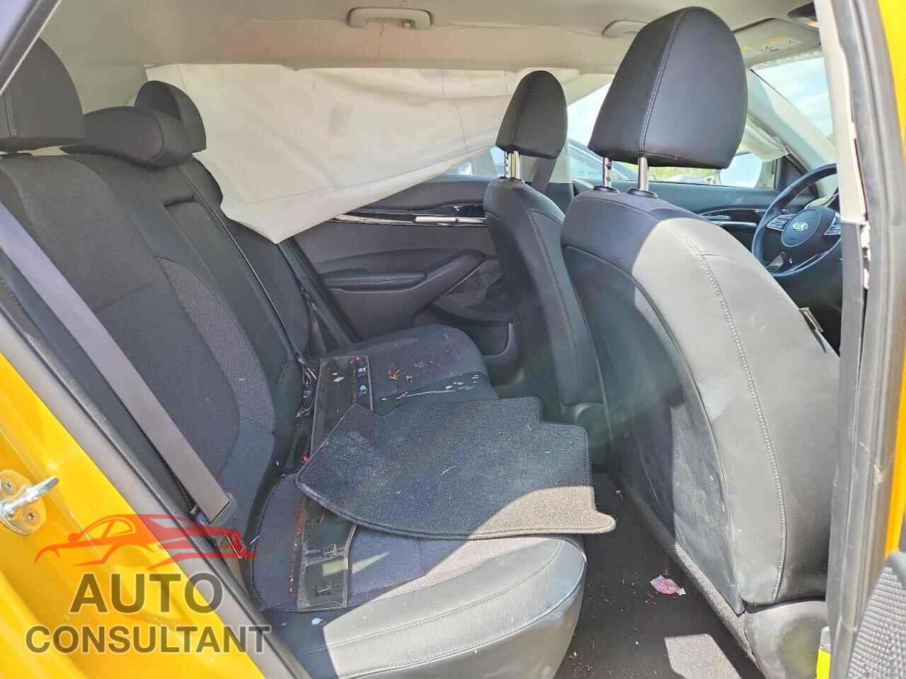 KIA SELTOS 2021 - KNDEU2AA0M7204534