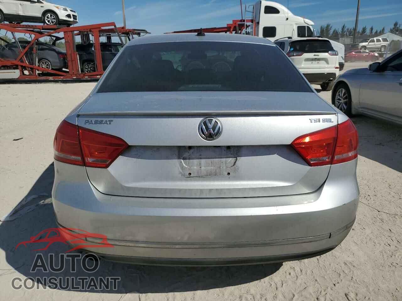 VOLKSWAGEN PASSAT 2014 - 1VWCT7A35EC043113