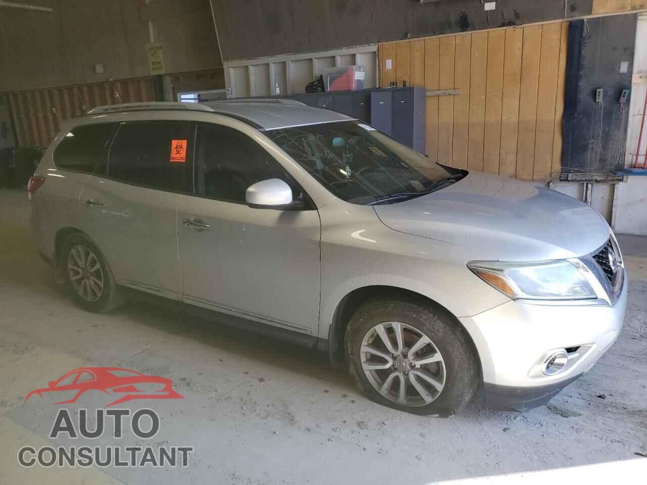 NISSAN PATHFINDER 2015 - 5N1AR2MN5FC690696